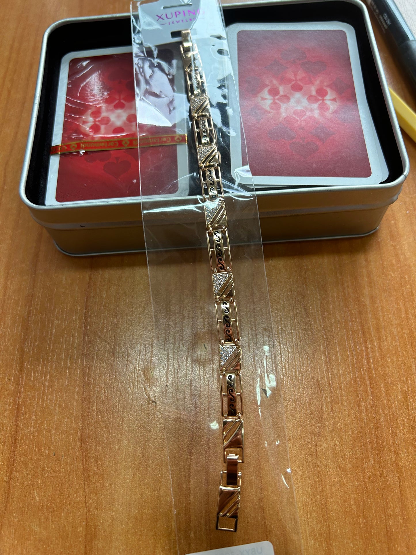 B004 BRANSOLETKA DAMSKA ZŁOTA ZE STALI CHIRURGICZNEJ