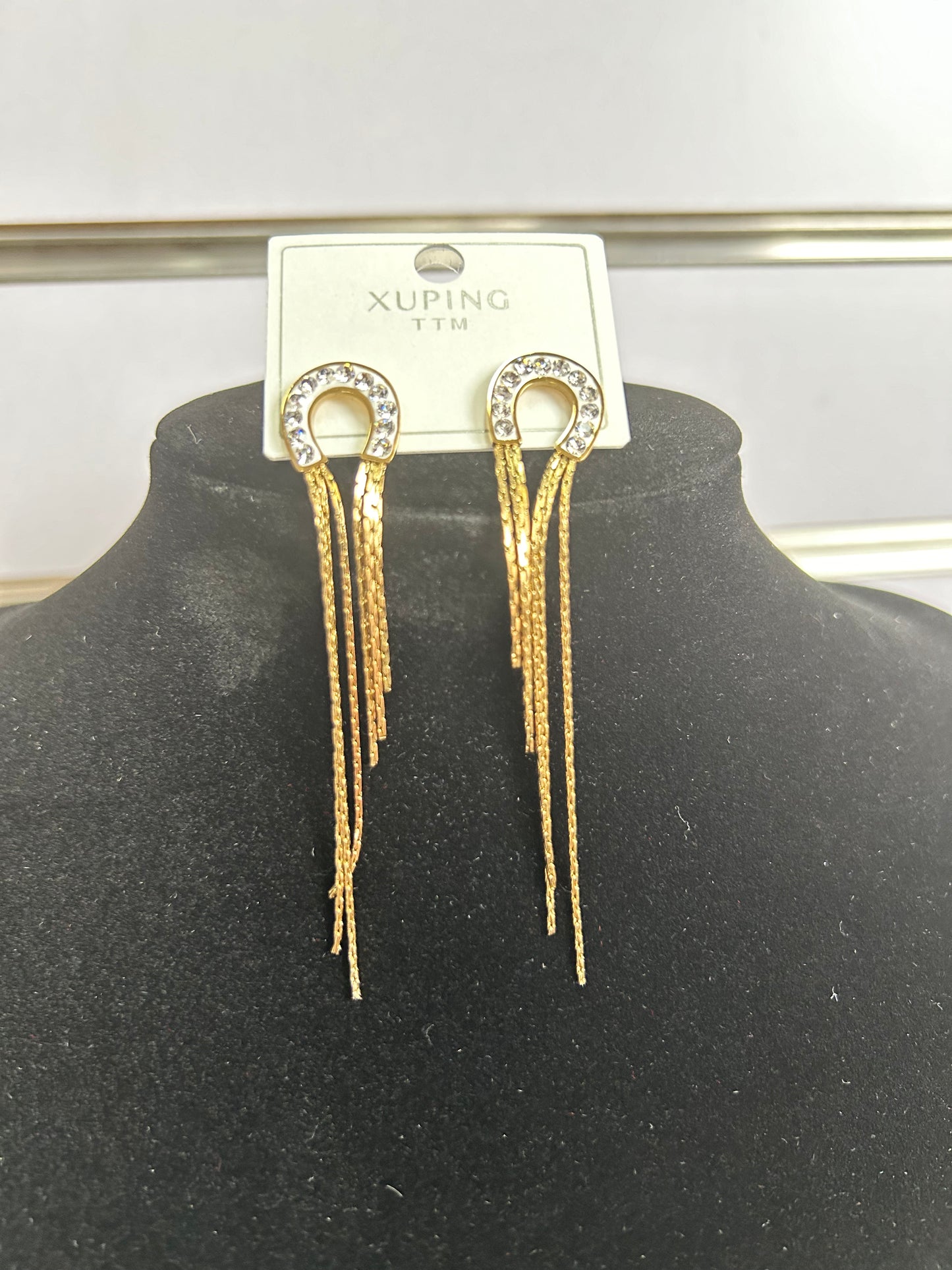 B040 KOLCZYKI SKRZYDŁA PRZECIĄGANE ZŁOTE KRYSZTAŁKI STAL CHIRURGICZNA