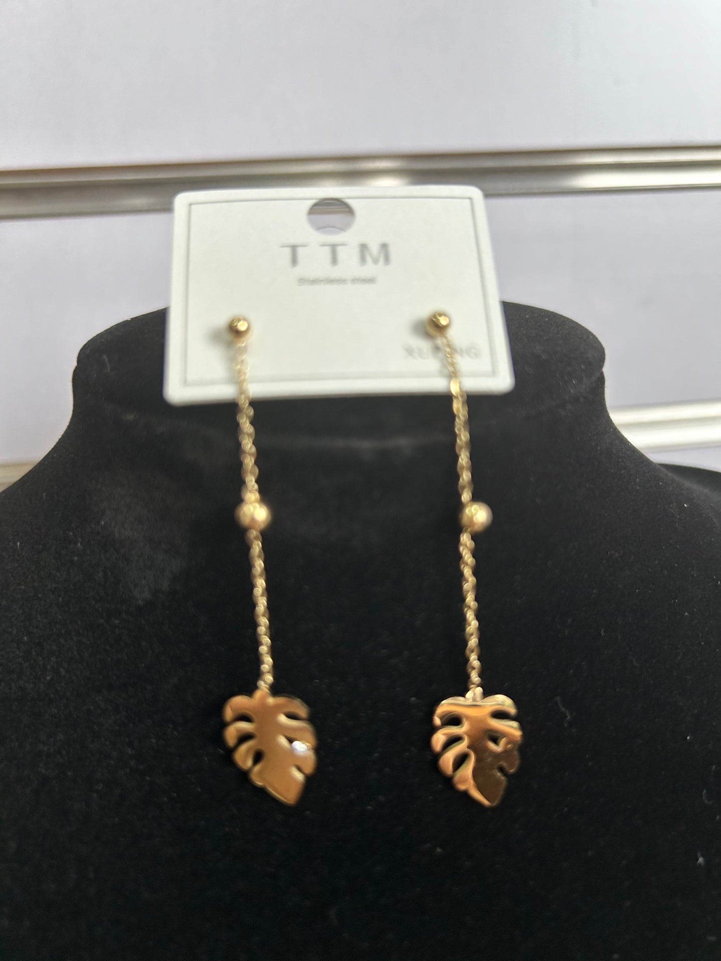 B034 KOLCZYKI SKRZYDŁA PRZECIĄGANE ZŁOTE KRYSZTAŁKI STAL CHIRURGICZNA