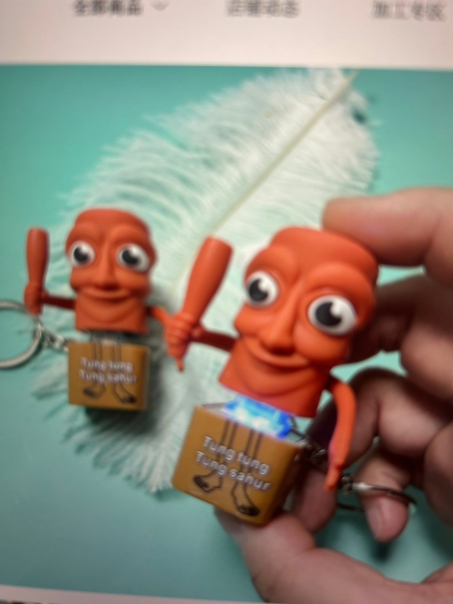 Brelok swinka w kubku