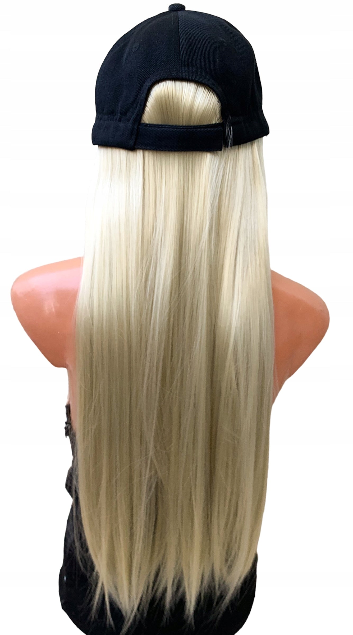Czapka z daszkiem z włosami peruka długie sztuczne
