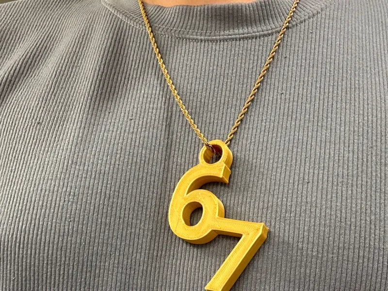 ZAWIESZKA SIX SEVEN WISIOREK 67 BRELOCZEK DO KLUCZY 67 WOJANEK FILCOWY