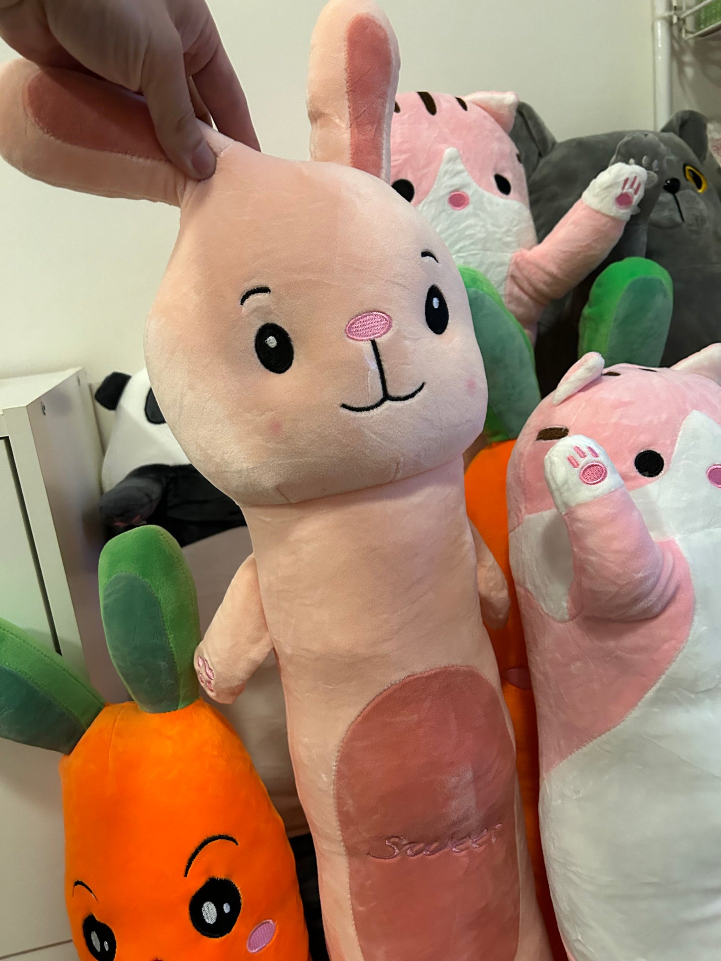 MIĘKKA MASKOTKA KRÓLIK