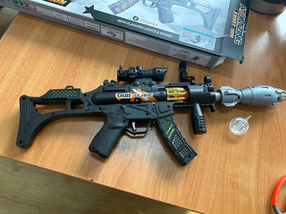 Karabin rakietnica ze światłemi dźwiękiem 55cm + BATERIE 4 sztuk