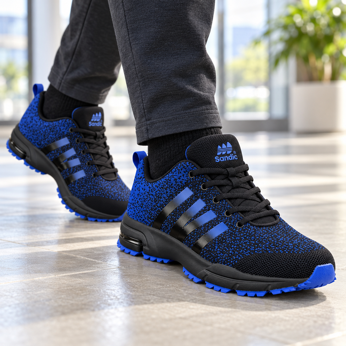 Męskie buty sportowe w dużych rozmiarach – niebiesko-czarne SD2053V-C