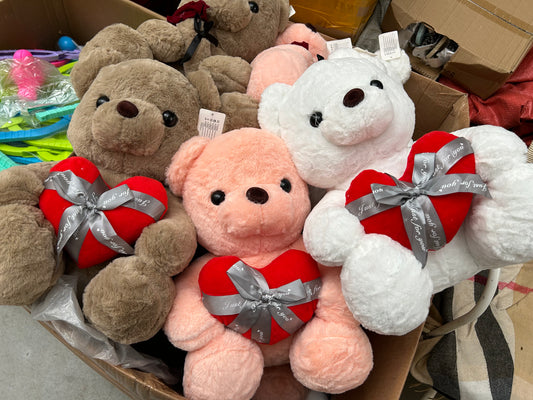 MIŚ Z SERDUSZKIEM PLUSZOWY PLUSZAK MASKOTKA SERCEM 40cm