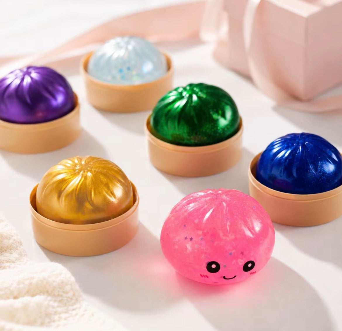 Gniotek Squishy Pieróg Dumpling Brokatowy Metaliczny Blind Box 1 szt. Antystres Kawaii